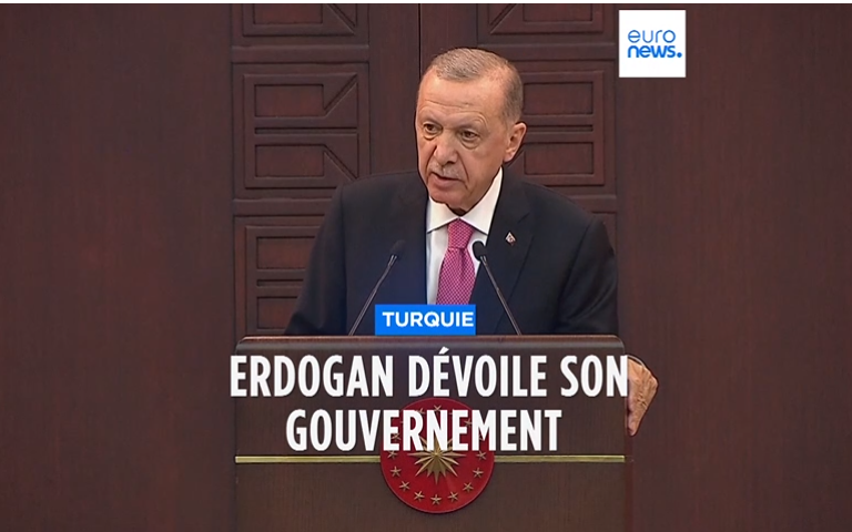Erdogan nomme son nouveau gouvernement avec un expert pour redresser l’économie